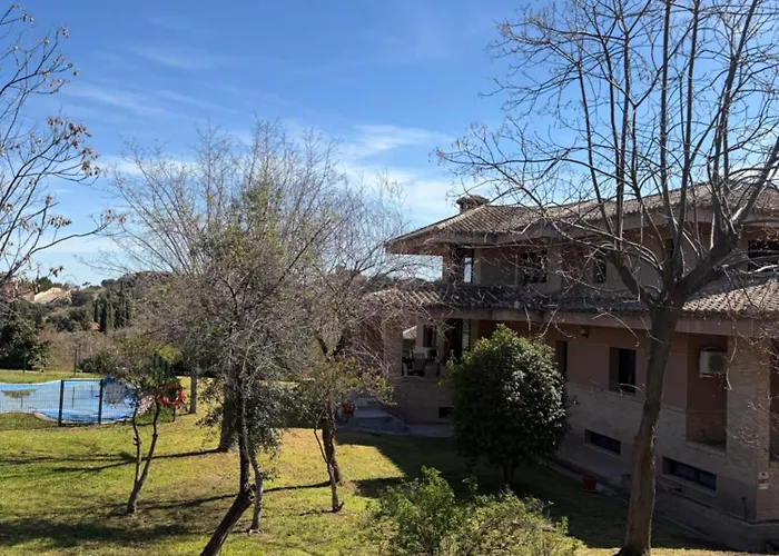 Villa Montesion 71 - Casa Con Piscina & Jardin, Al Lado De Puy Du Fou
